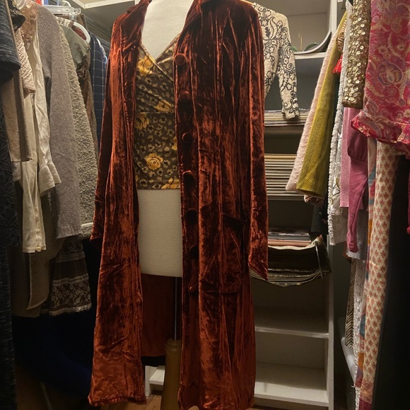 Auburn Velvet Jacket - Picture 3 of 6